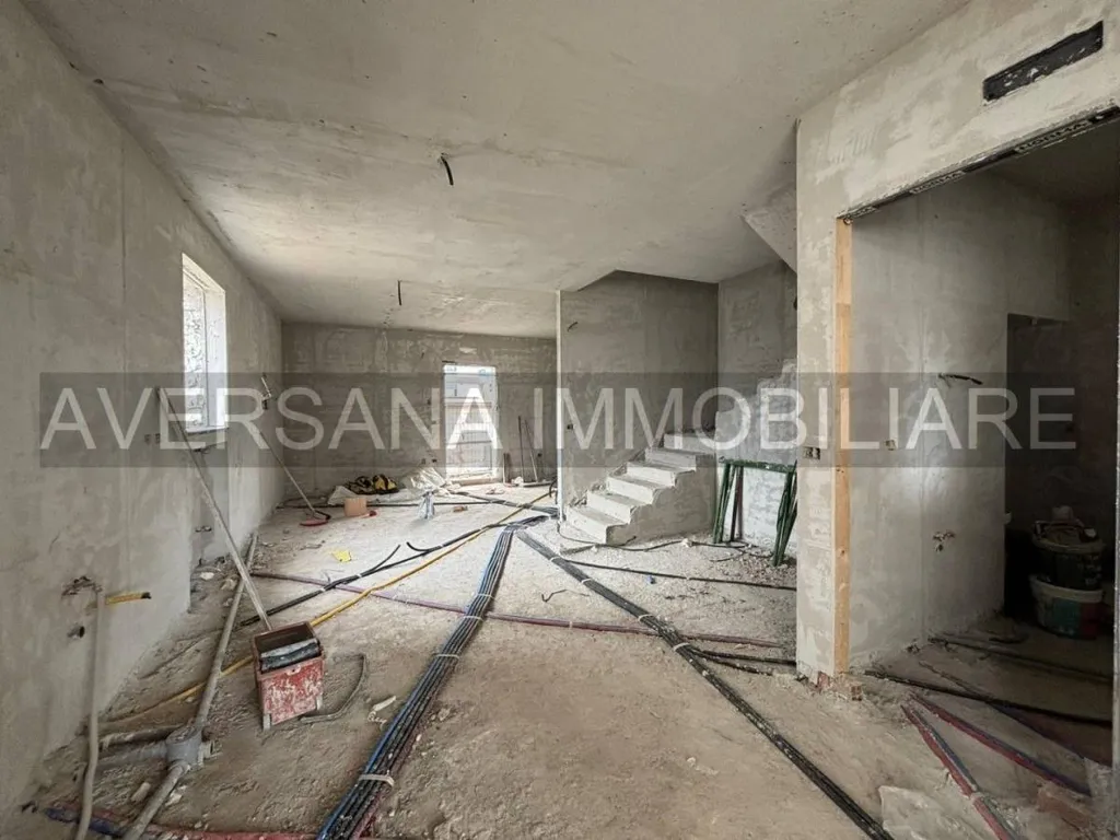Pièces - New Villa with Private Garden in Parete