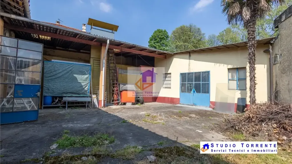 Aed - Bifamiliar Villa with Terrace in Cormano, Milan
