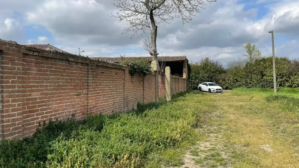 Aed - Villa with Garden in Mede