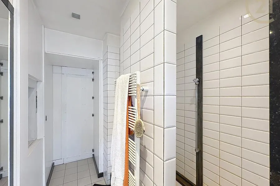 Salles de bain - Triplex avec Terrasse Sud-Est à Anderlecht