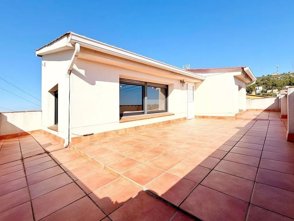 Terrass - Chalet with Pool and Terrace in Canyelles