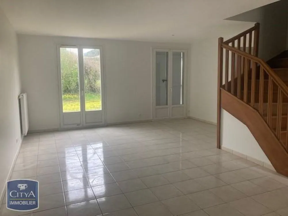 Séjour - Maison 5 Pièces avec Garage à Buxerolles