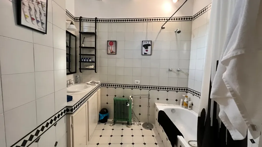 Vannitoad - Noble Apartment in Historic Castle, Morlupo