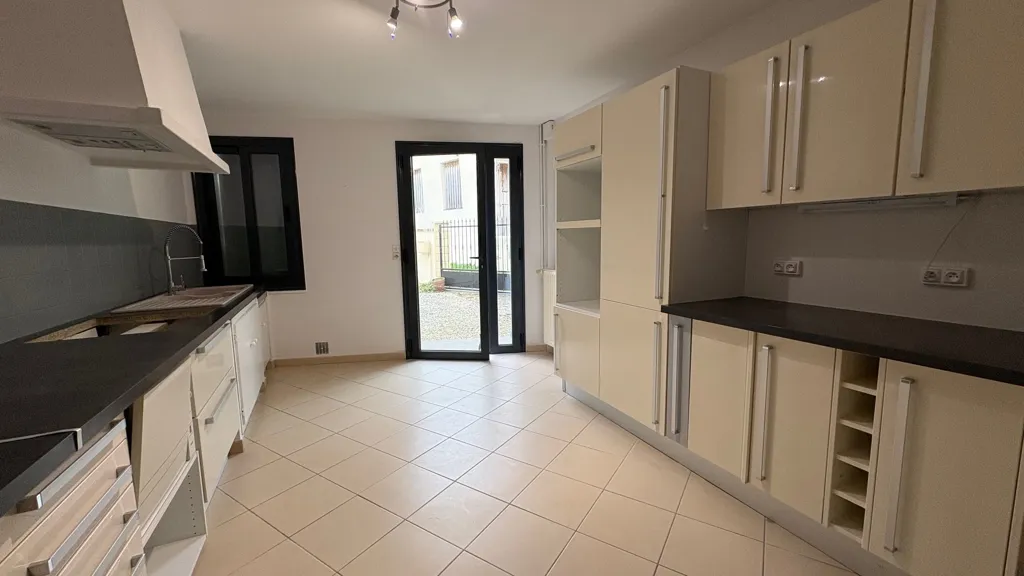 Cucina - House with Parking in Arçais