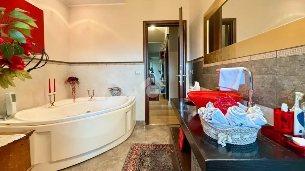 Vannitoad - Ristruttured Apartment with Balcony in Rende