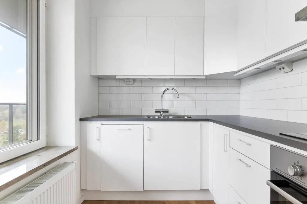 Cuisine - Apartment with Large Balcony in Rinkeby