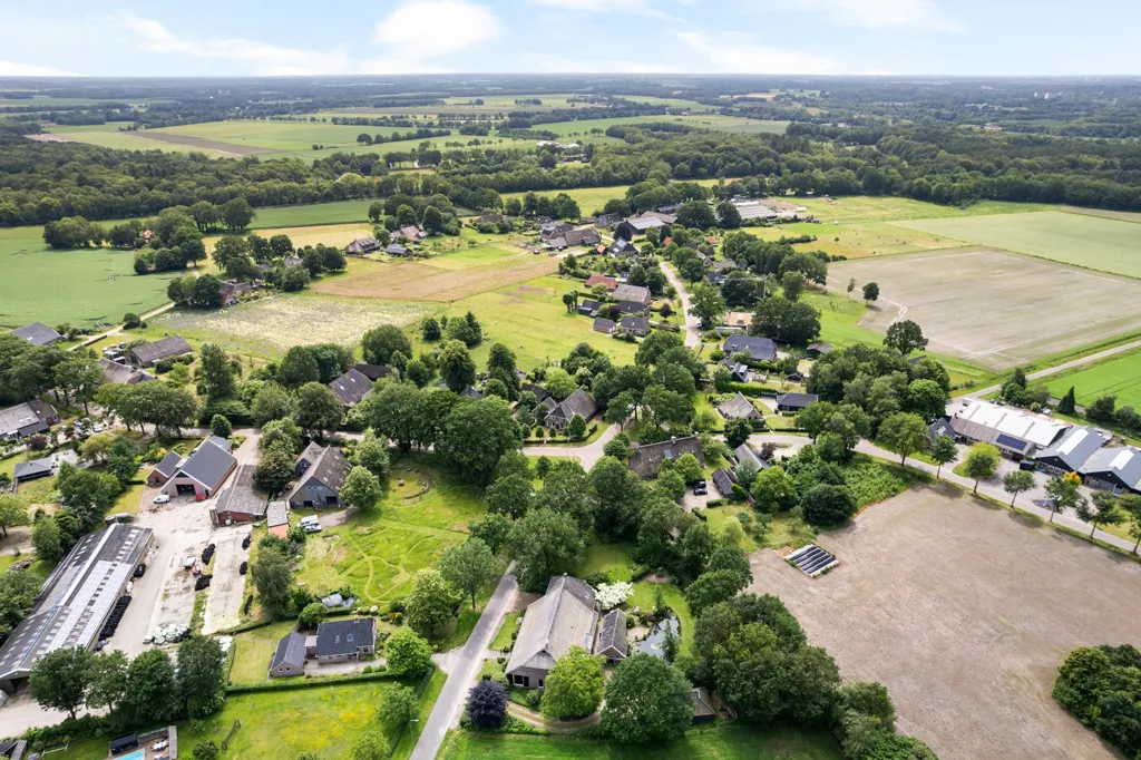 Vue aérienne - Characterful Farmhouse with Development Potential in Balloo
