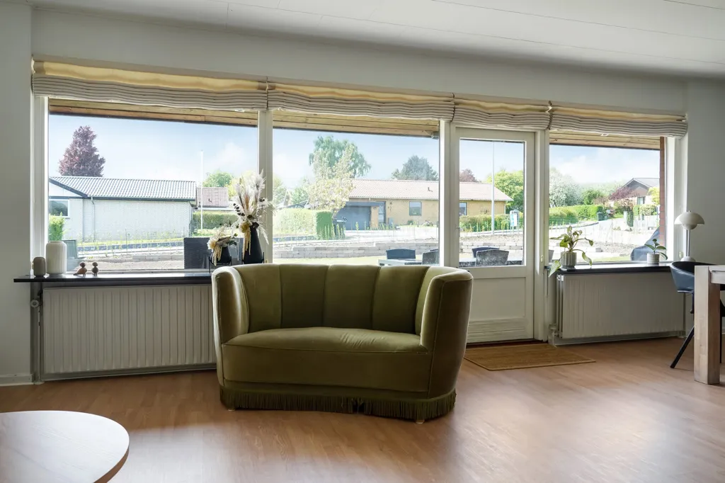 Living Room - Villa with Garden in Rask Mølle