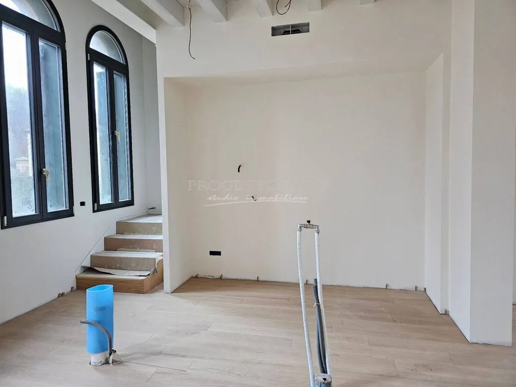 Elutuba - Luxury Duplex Flat in Historic Villa, Mirano