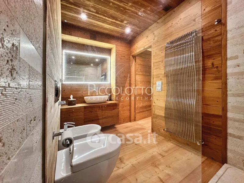Bagni - Luxury Apartment with Panoramic View in Cortina d'Ampezzo