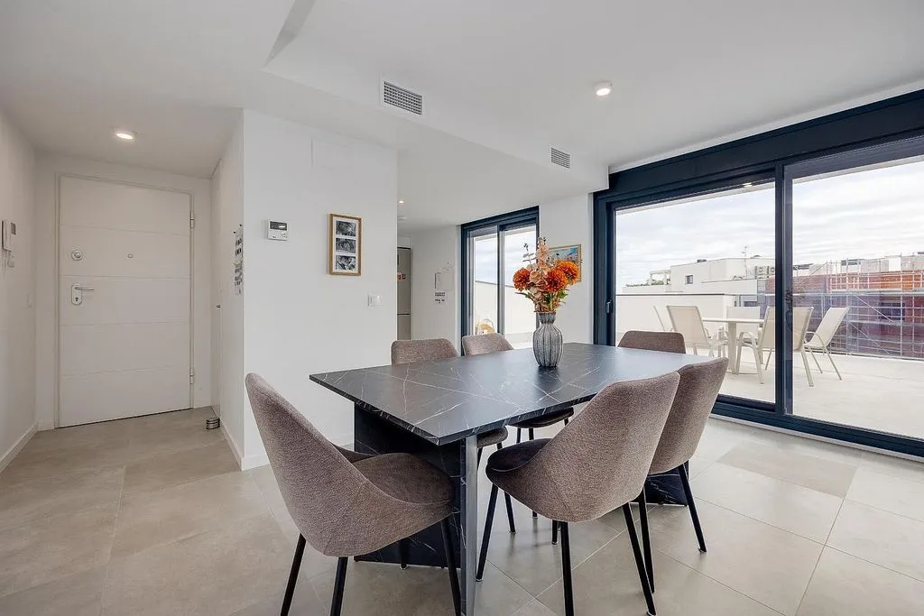 Söögituba - Penthouse with Pool in Dehesa de Campoamor