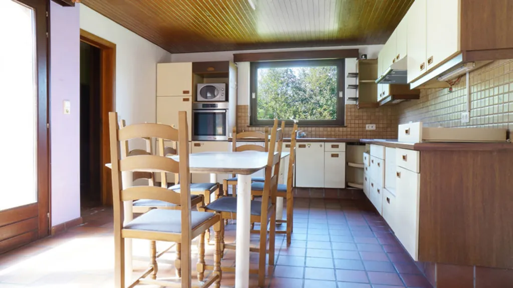 Söögituba - Rustic Farmhouse with Terrace in Grez-Doiceau