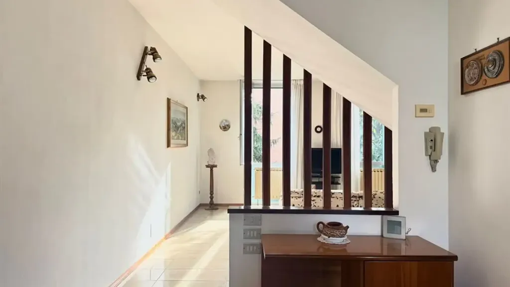 Pièces - Semi-Detached Villa with Private Garden in Faenza