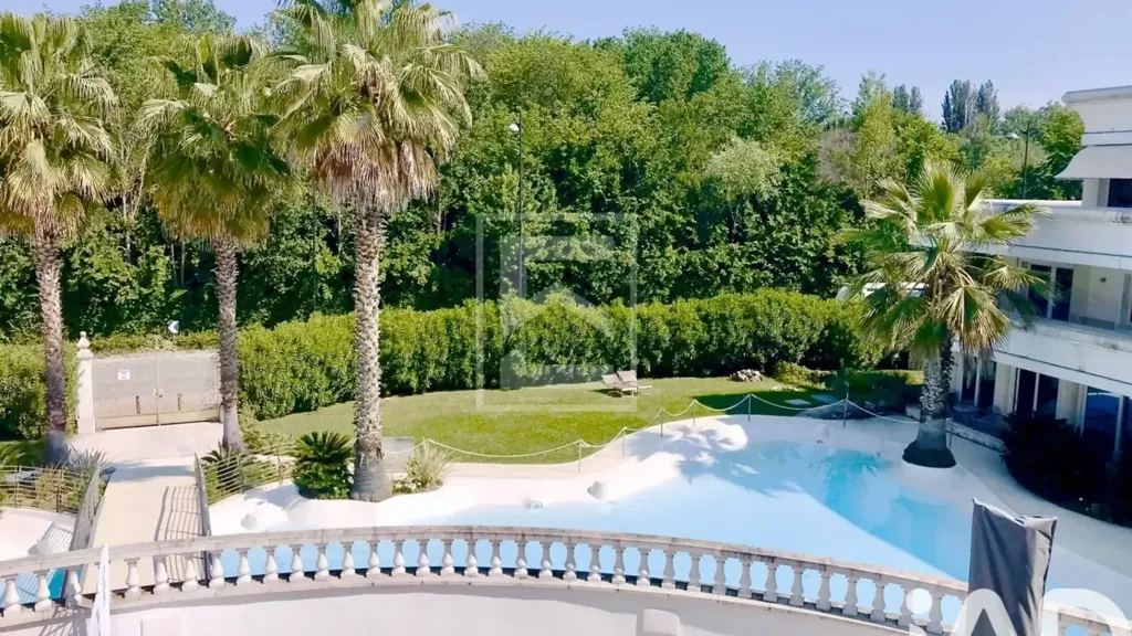 Piscine - Penthouse with Pool View in Desenzano del Garda