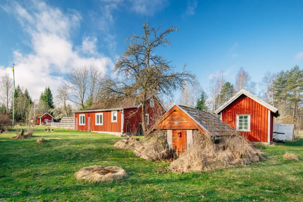 Jardin - Country House with Large Plot in Uggletorp
