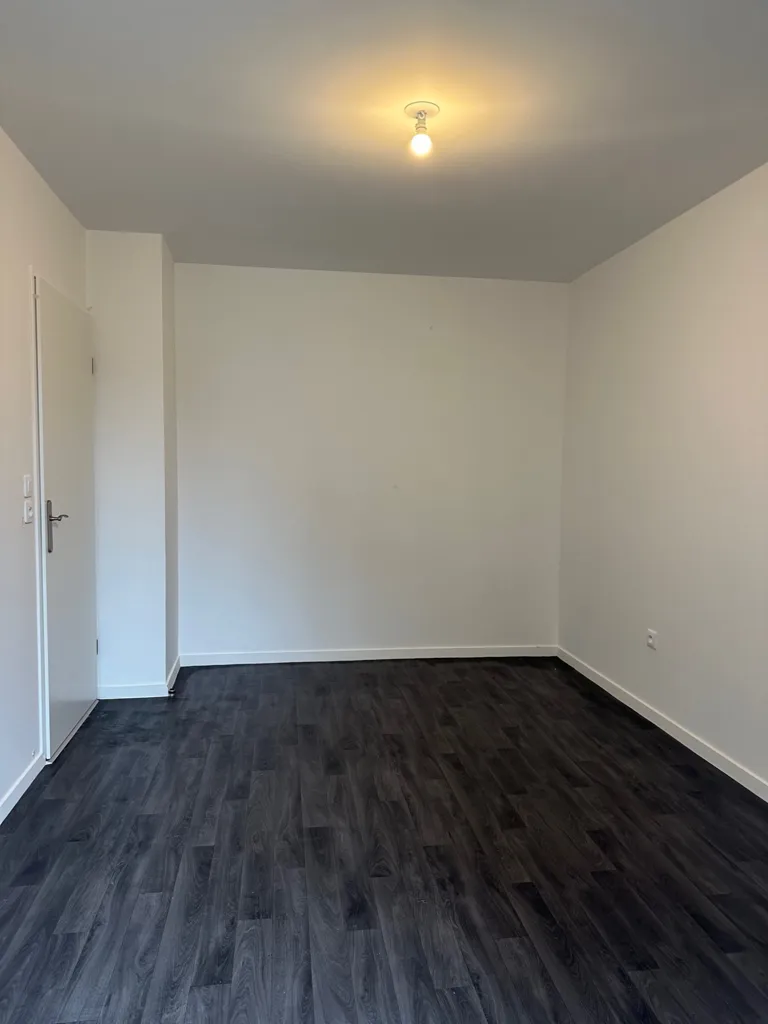 Toad - New T2 Apartment with Balcony in Créteil