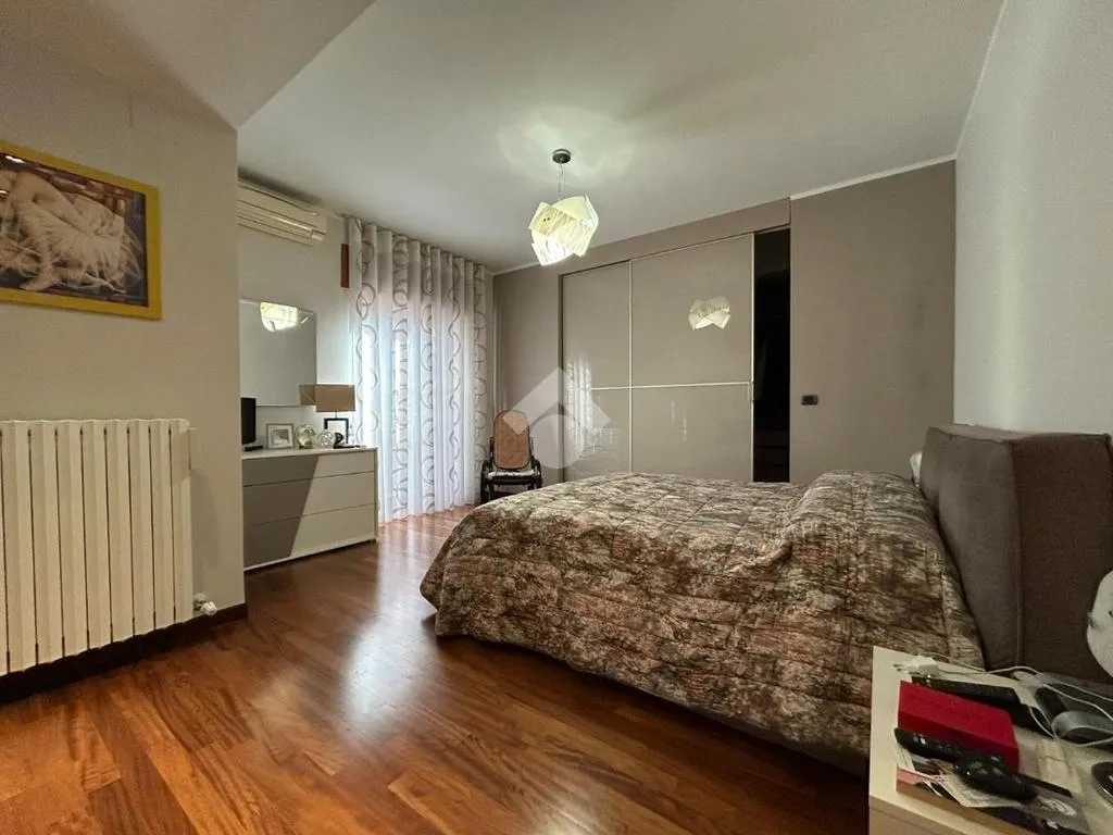 Camere da letto - South-Facing Apartment with Balcony in Cosenza