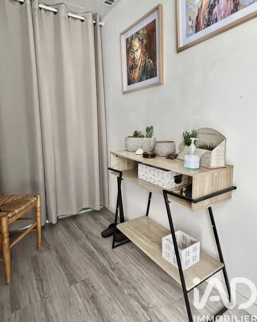 8-toaline maja asukohas Thairé