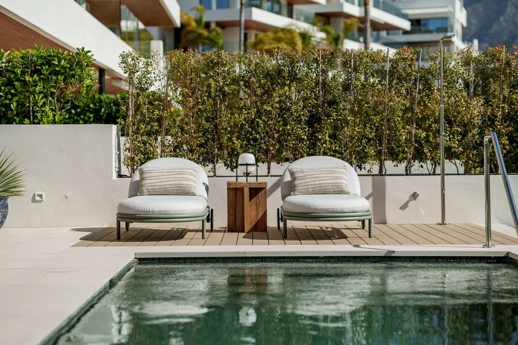 Bassein - Triplex with Rooftop Pool in Marbella Golden Mile