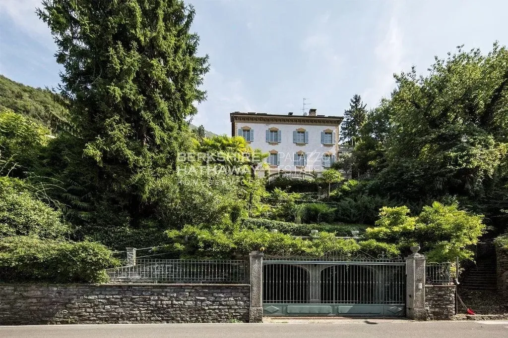 Välivaade - Luxury Villa with Lake View in Dizzasco