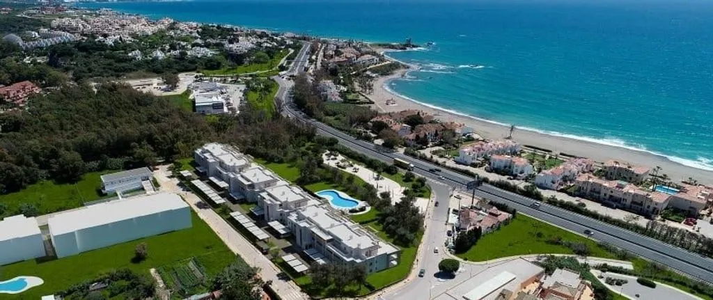 Vue aérienne - Beachfront Apartment with Sea View in Casares