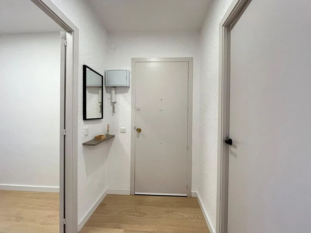 Hallway - Flat with Terrace and Balcony in Amposta