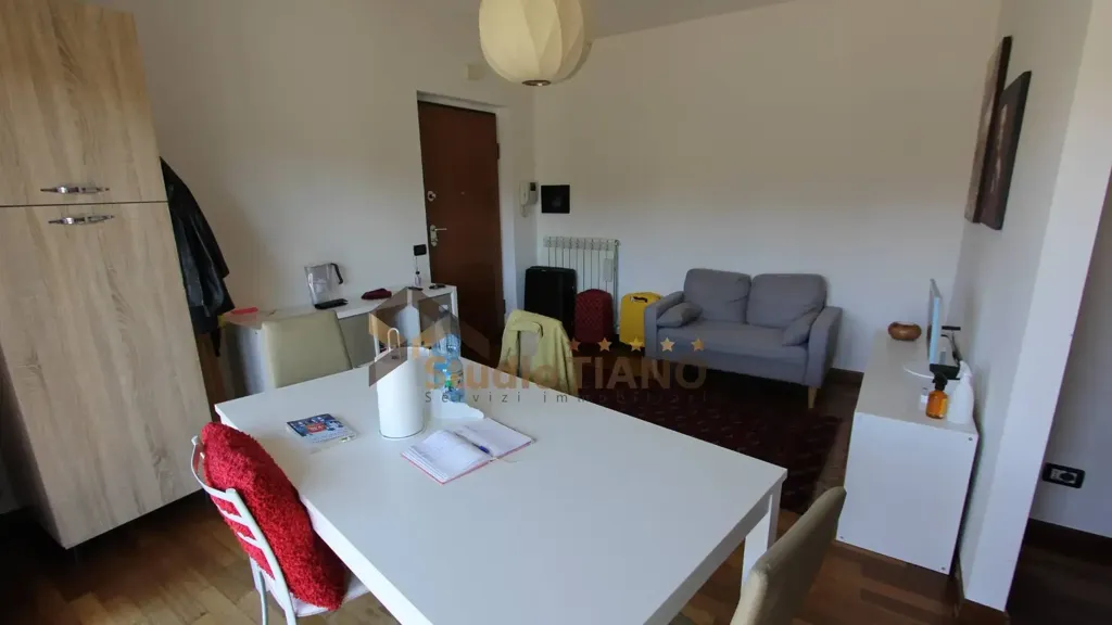 Salle à manger - Modern Flat with West Exposure in Rende