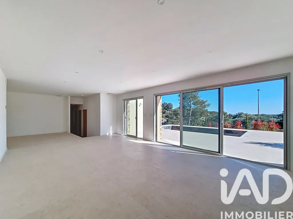 Elutuba - Contemporary Villa with Pool in Nîmes