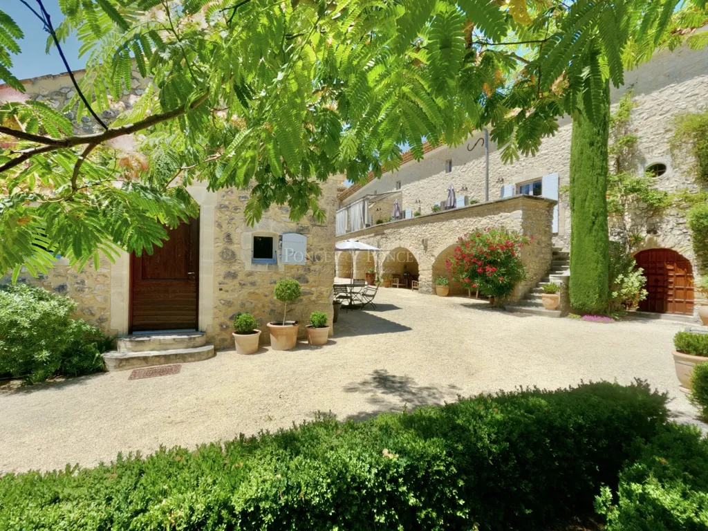 Aed - Restored 17th-Century Silk Farm with Pool in Ardèche