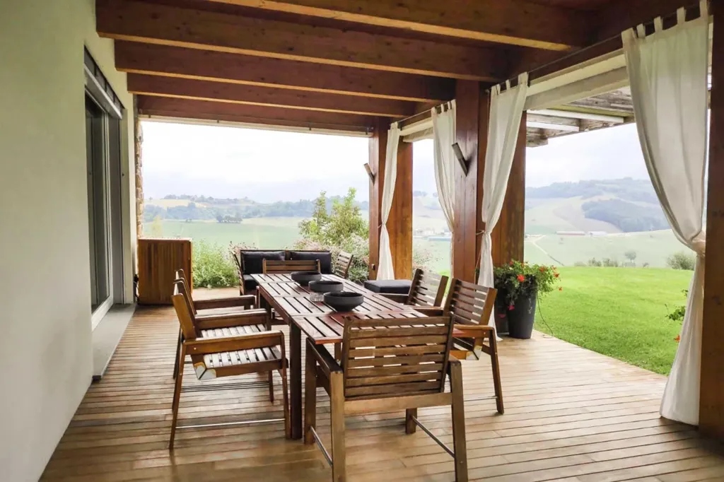 Terrasse - Modern Villa with Pool and Spa near Parma