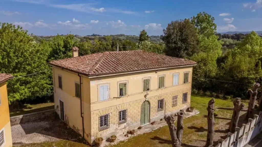 Õhuvaade - Historic Rustico with Private Chapel in Crespina Lorenzana