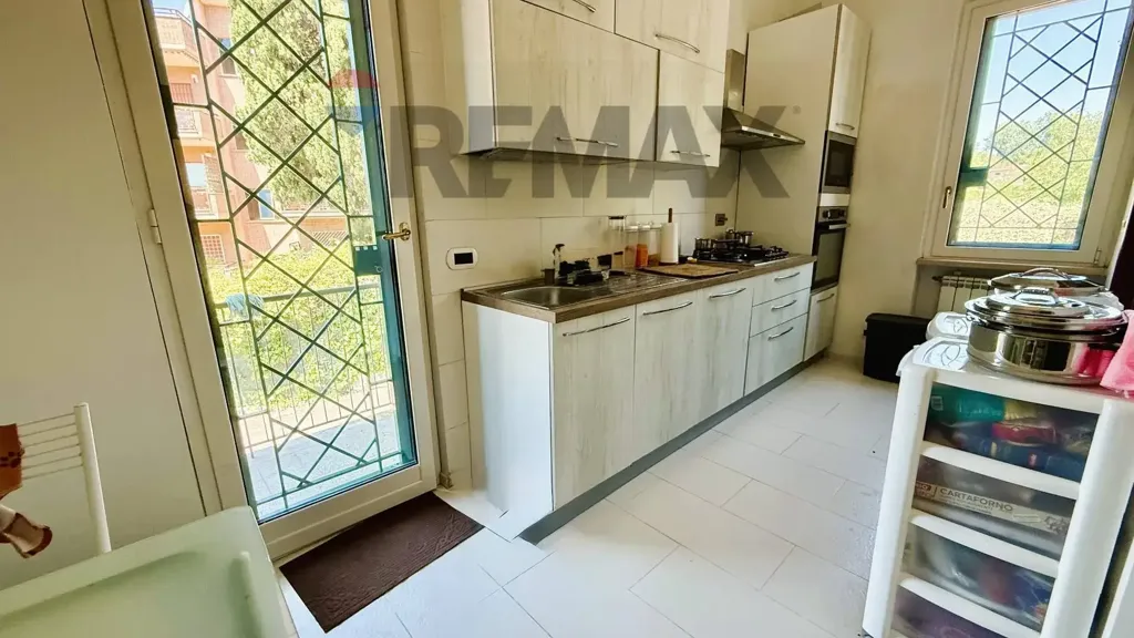 Köök - Prestigious Villa in Exclusive Compounds, Rome North