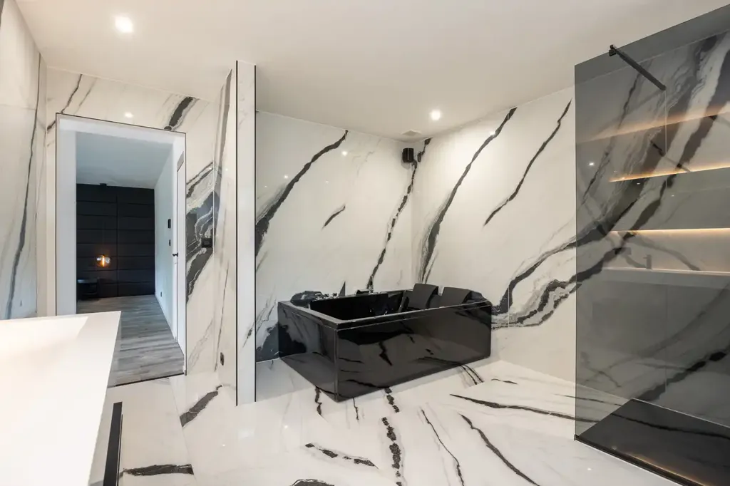 Salles de bain - Villa Moderne à Personnaliser avec Vue sur Jardin à Proximité de la Nature