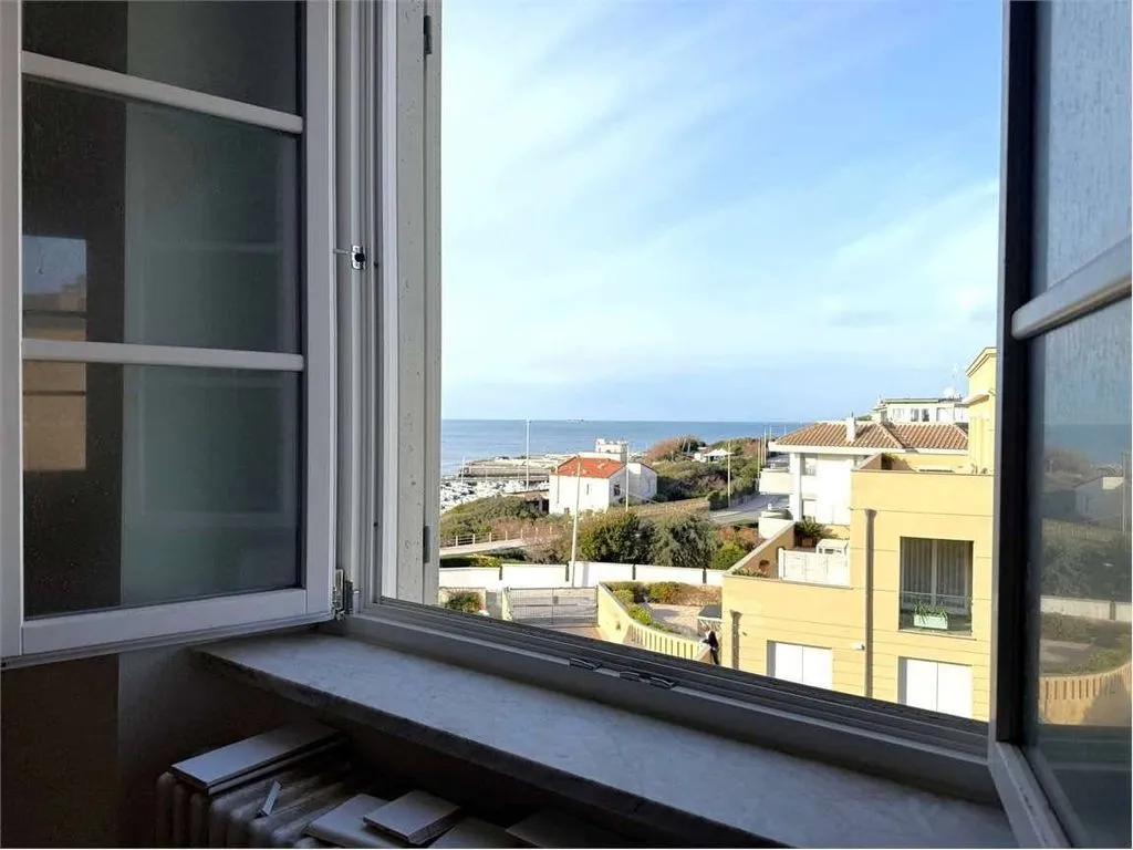Toad - Luxury Flat with Sea View in Leghorn