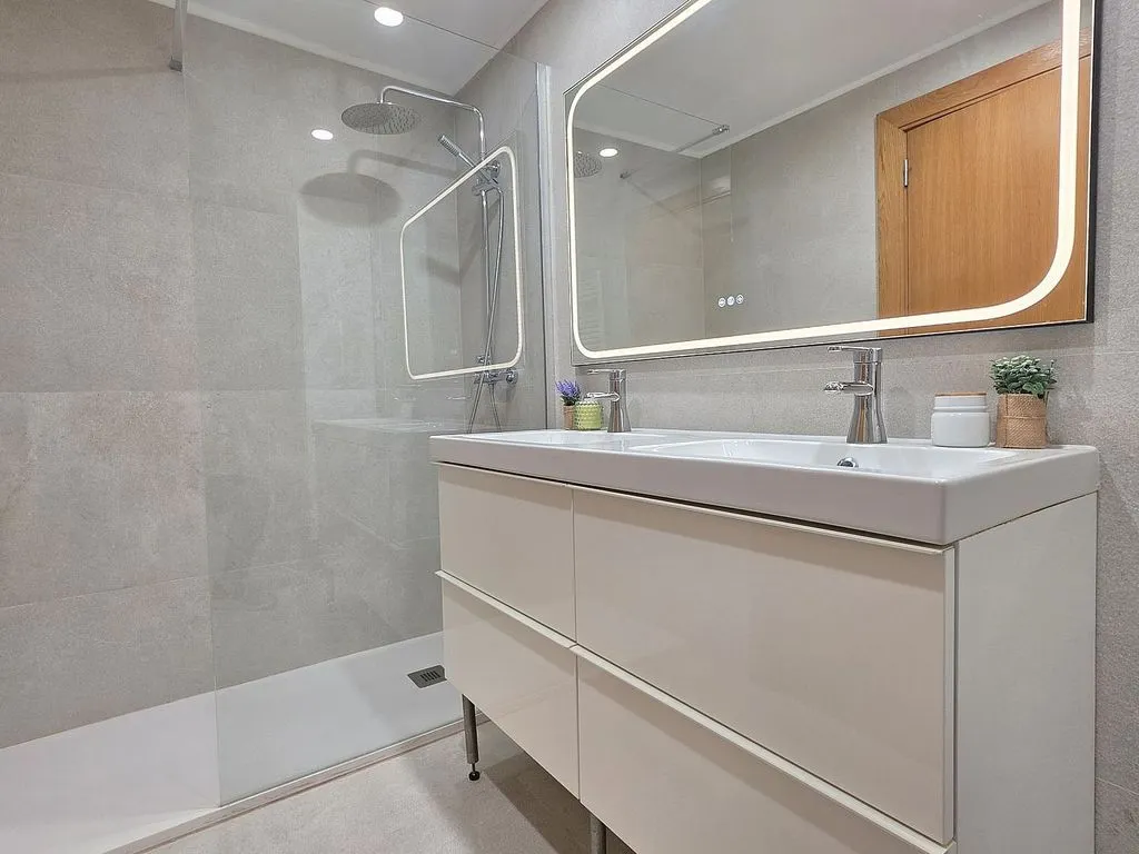 Salles de bain - Apartment with South View in Castellón Centre