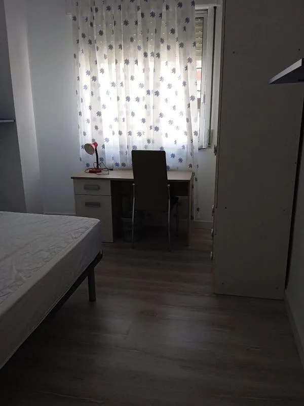 Magamistoad - Furnished Flat with Central Heating in Carmelitas