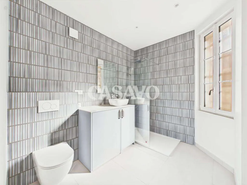 Bagni - Refurbished 2-Bedroom Flat in Alésia, Paris