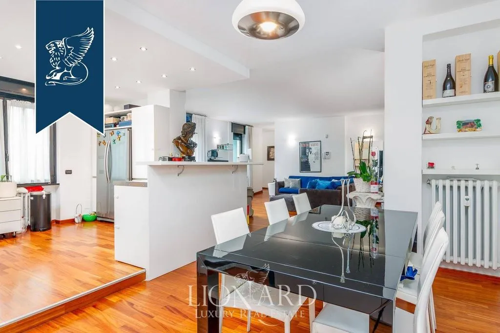 Söögituba - Luxury Penthouse with Pool in Bergamo