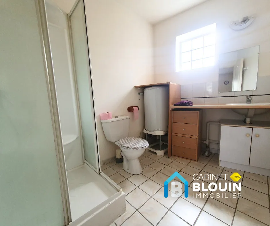 Salles de bain - Maison 2 Pièces avec Jardin à Blain