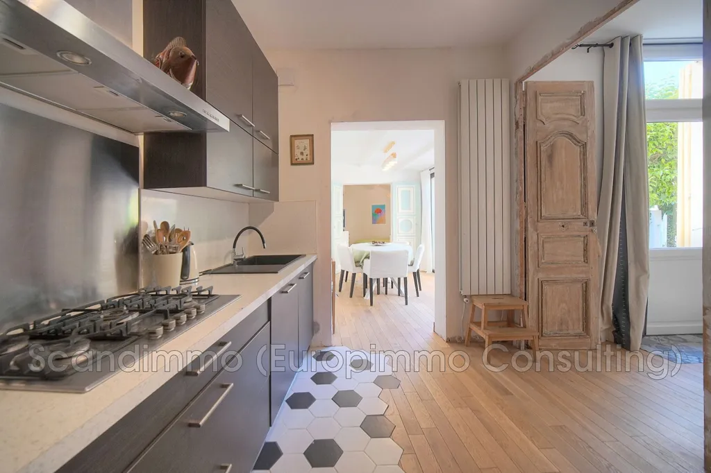 Kitchen - Luxury Flat with Private Garden in Cannes