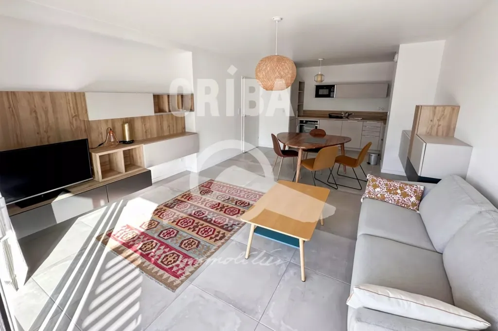 Séjour - Appartement 3 Pièces avec Terrasse à Nantes