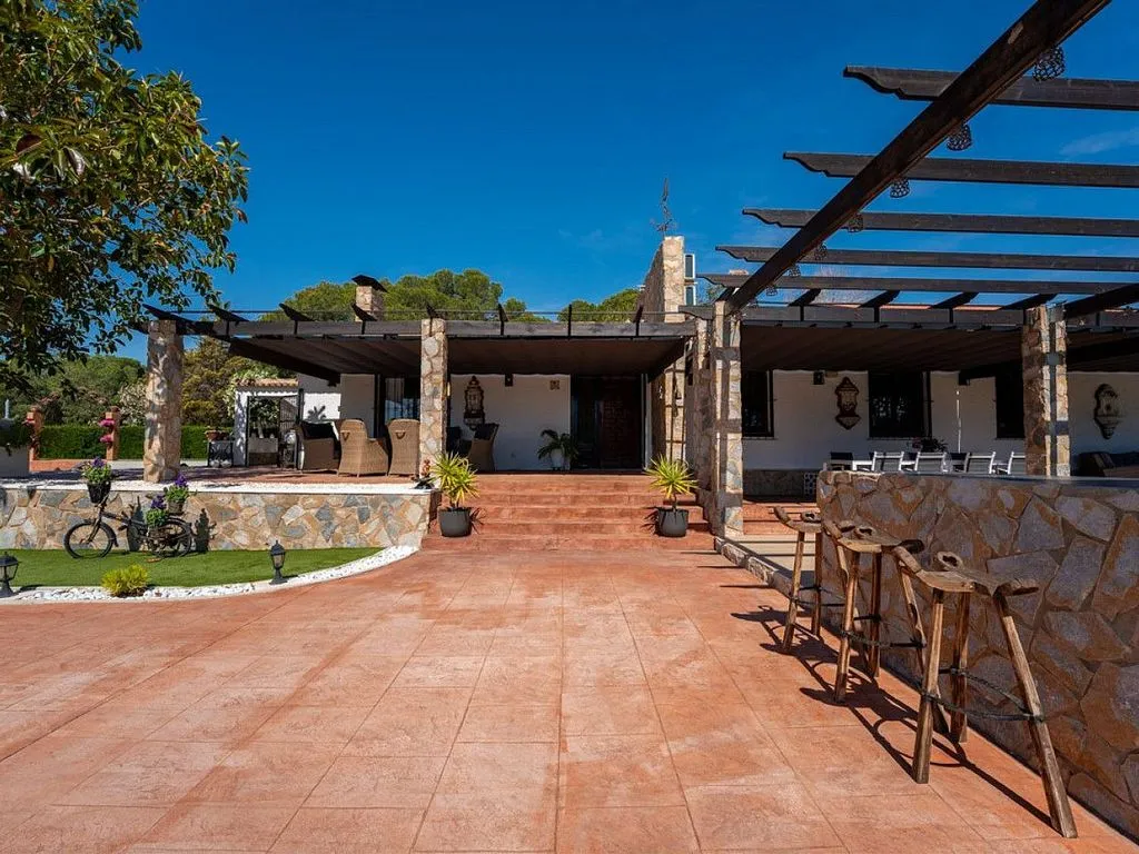 Terrass - Villa with Pool and Terrace in Los Dolses