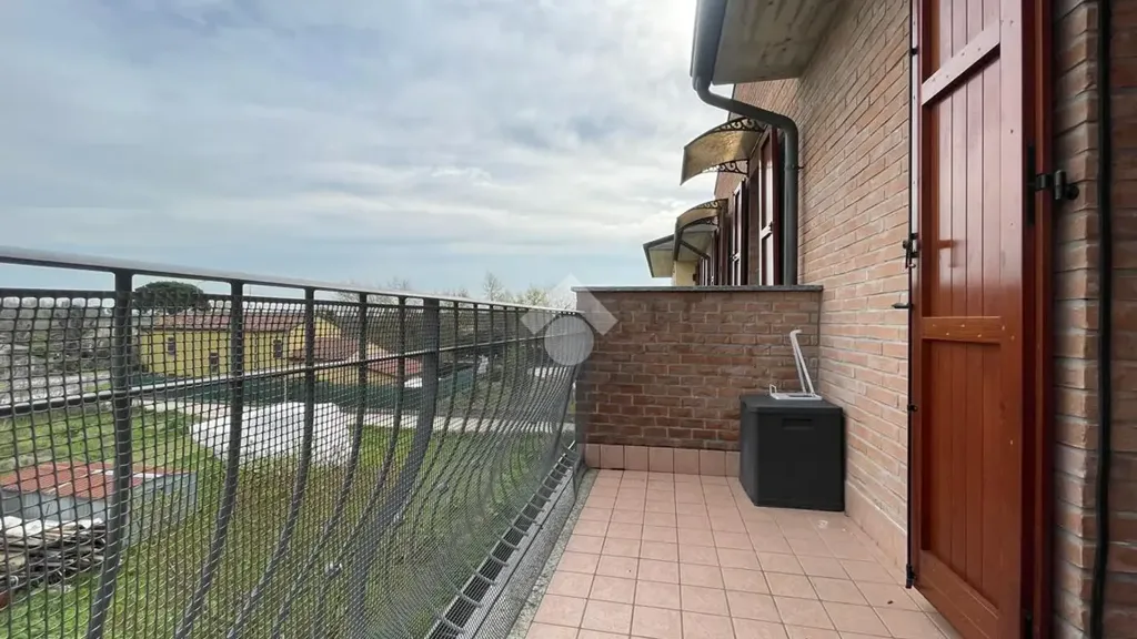 Rõdu - 3-Bedroom Apartment with Balcony in Cotignola