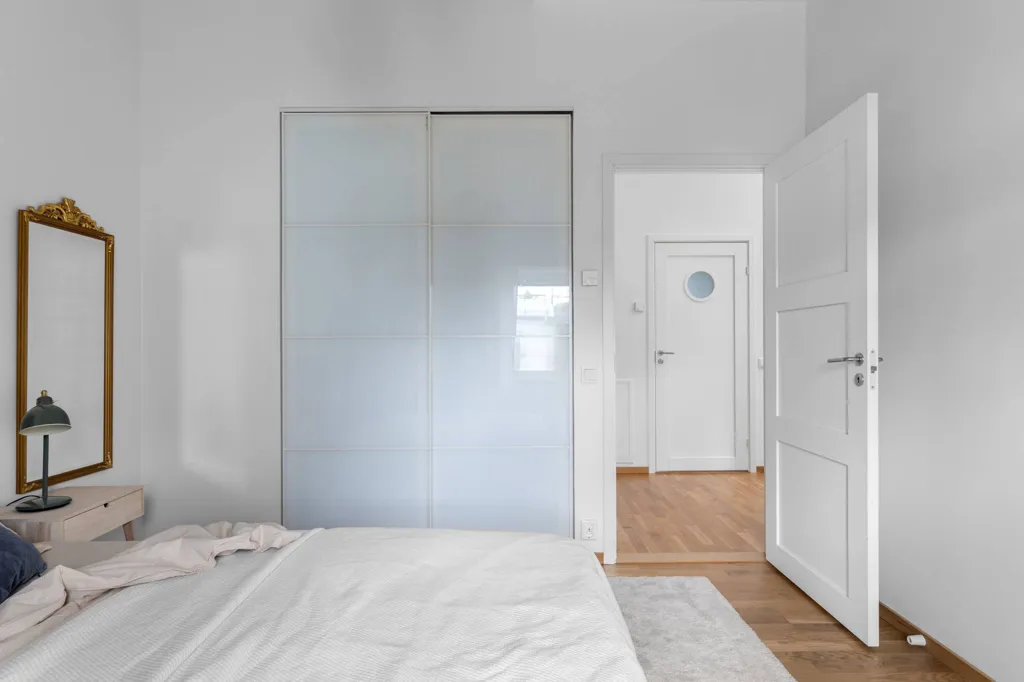 Magamistoad - Modern Flat with House-Style Feel in Central Älta