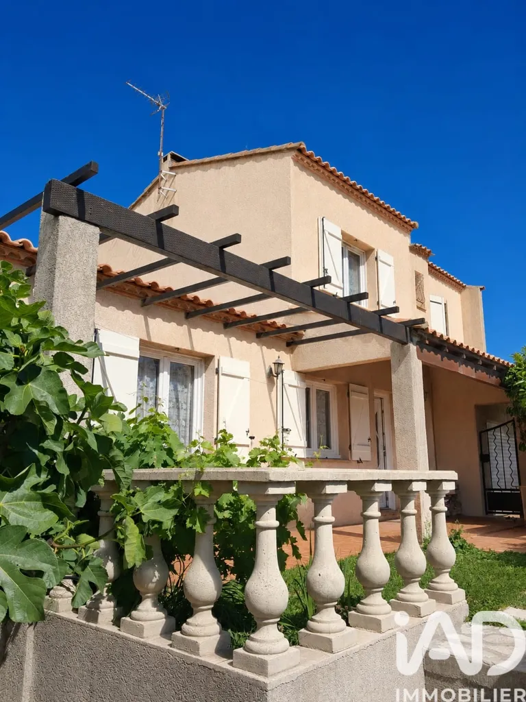 Välivaade - Charming Villa with Pool in Poussan