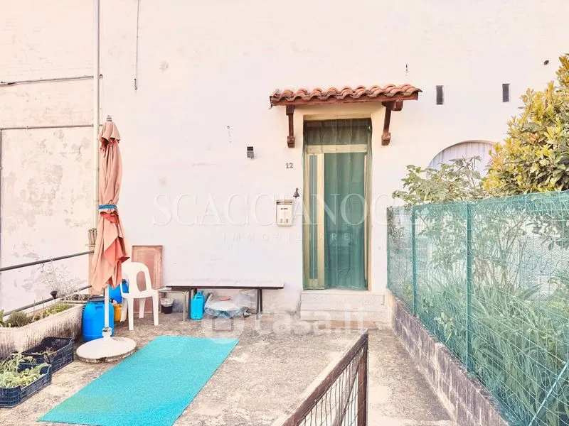 Jardin - Twin-Storey Apartment with Lake View in Netro