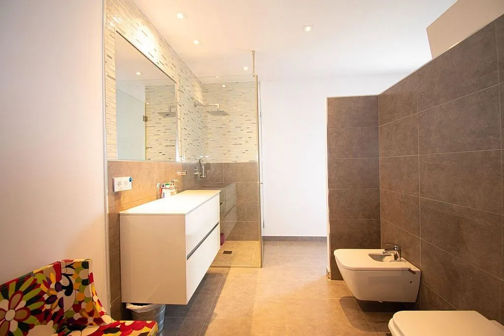 Bathrooms - Luxury Villa with Pool in El Toro