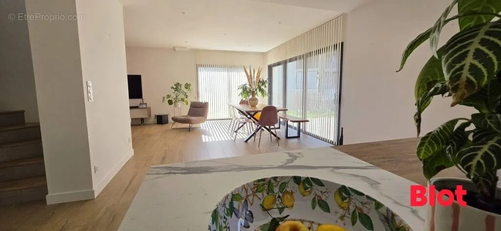 Sala da pranzo - Contemporary House with Garden in Lorient