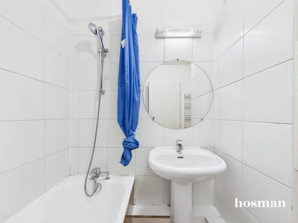 Salles de bain - Appartement calme avec vue sur cour à Paris 11e