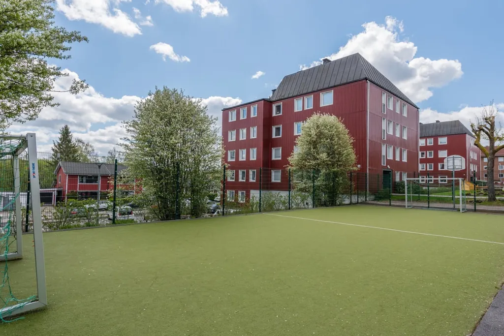 Giardino - Ground Floor Apartment with Balcony in Knalleland